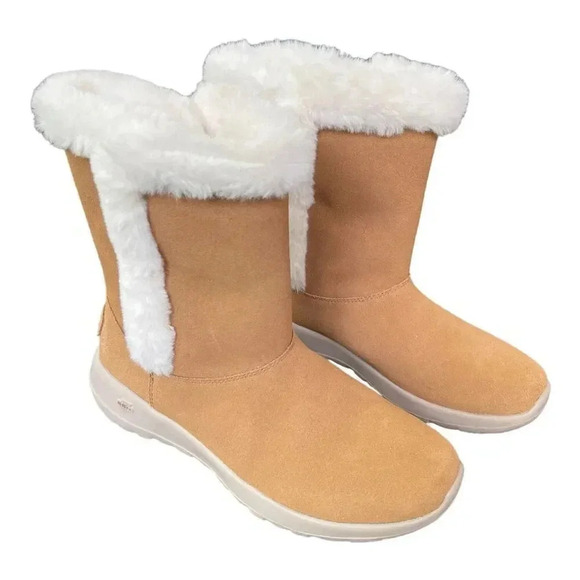 Skechers Women's‎ Size 6.5 On The GO Joy Delightful Winter Boot - Picture 1 of 5